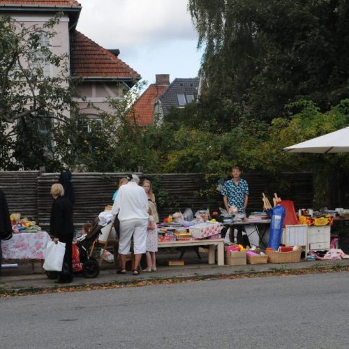 Grundejerforeningen TUBORGS LYSTs vejloppemarked i Hellerup