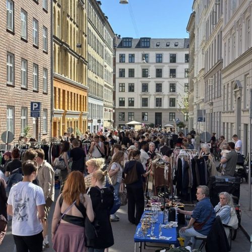 Sensommerloppemarked i Elmegadekvarteret